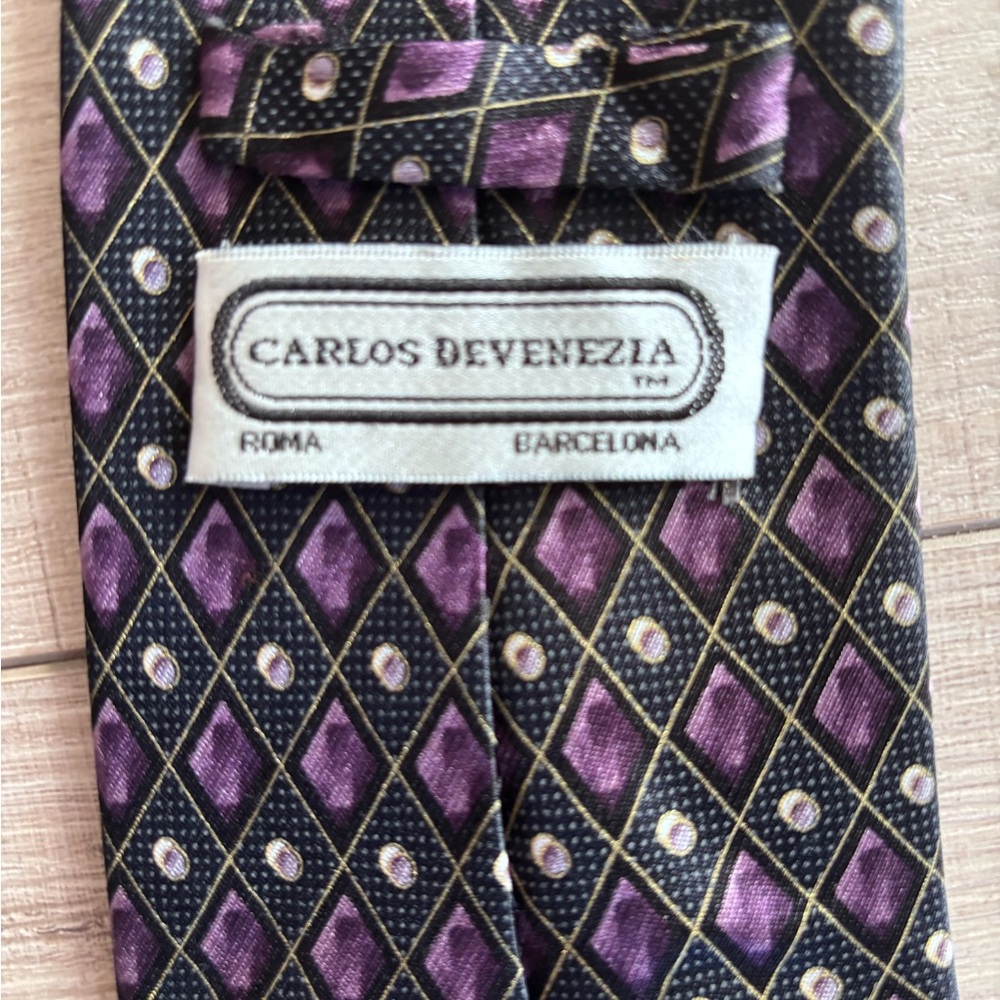 Carlos DeVenezia Vtg Purple and Black Patterned Silk Tie Businesscore Designer